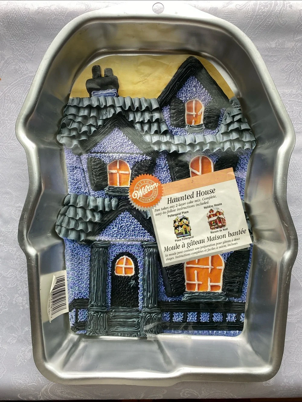 Wilton Haunted House or Christmas House cake pan, 2105-181, 2000, 11.5x8”